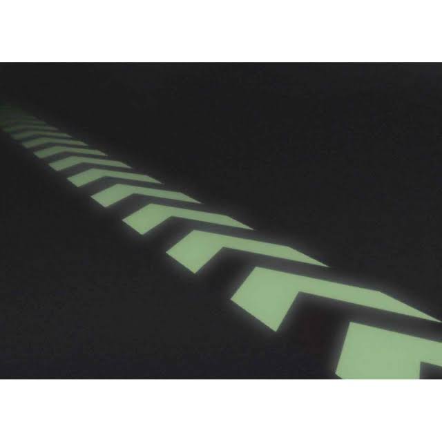 3x22 Glow in The Dark Arrow Tape W764
